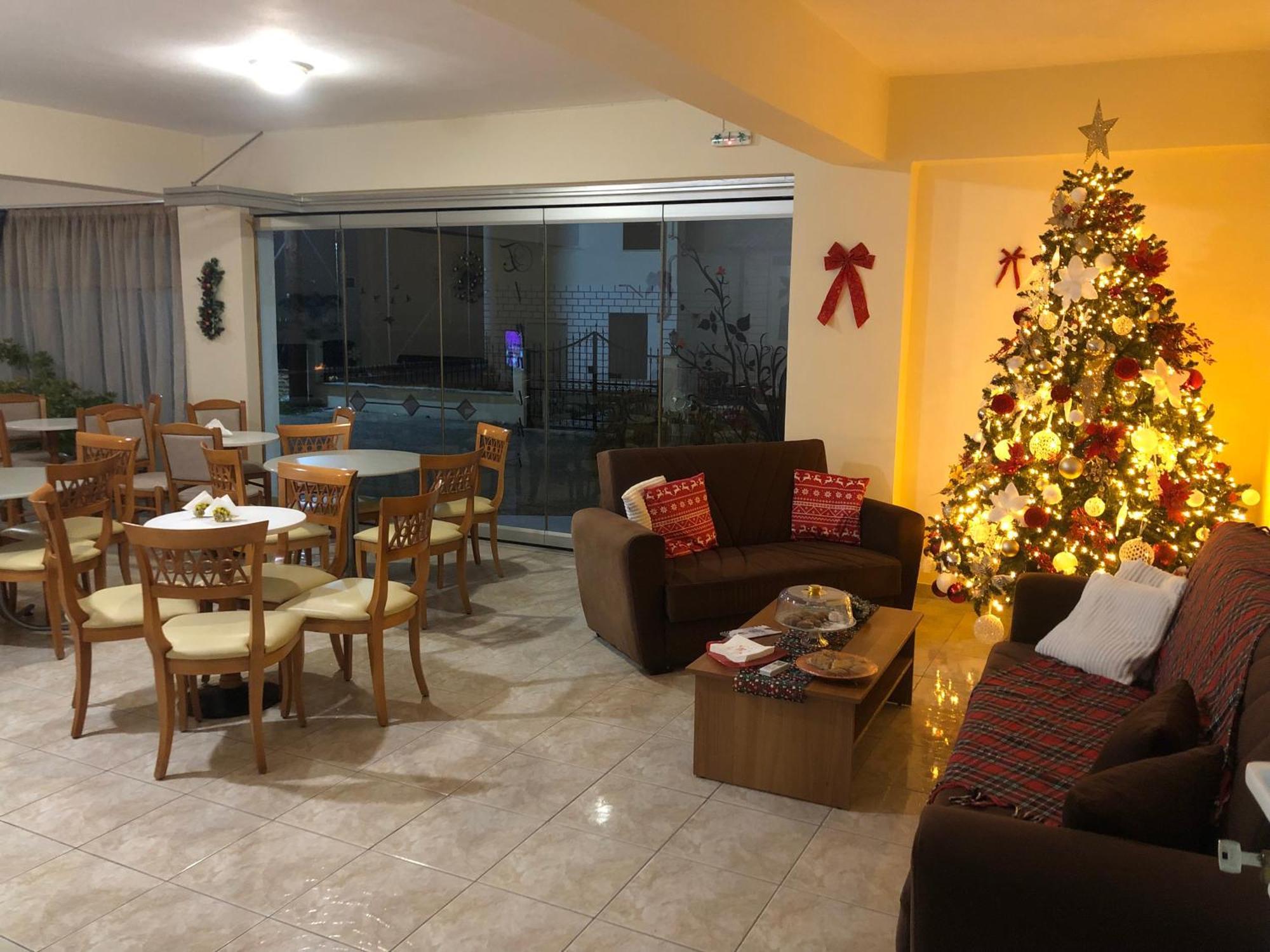 Elanthi Hostel 卡斯托里亚 外观 照片